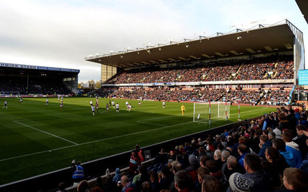 [英超]德布劳内中场长传 哈兰德射门扩大比分.